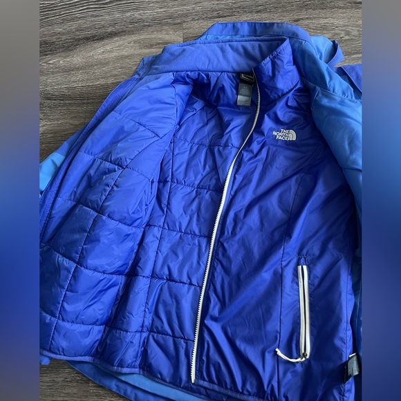 NorthFace ski/snowboard coat - Picture 7 of 10